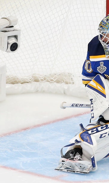 Blues can't capitalize on chances as Boston evens series